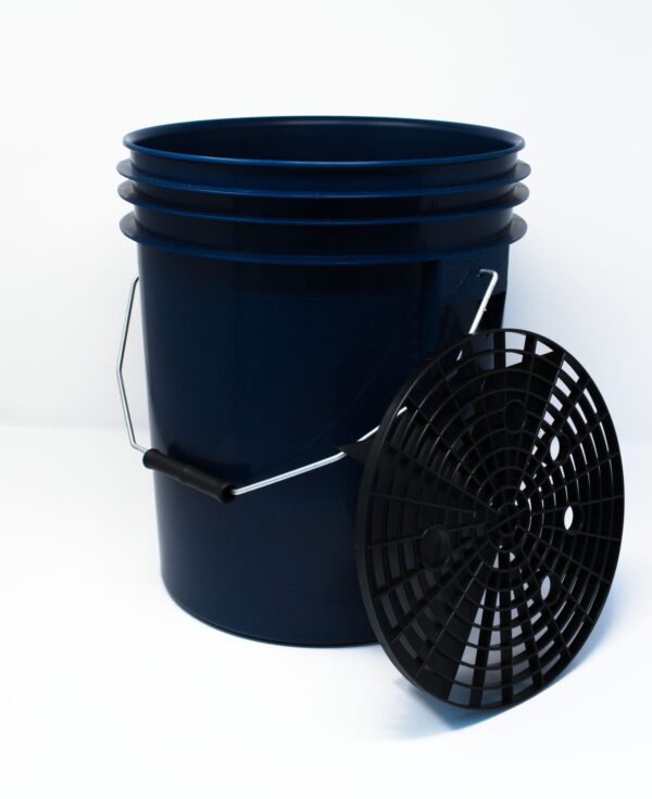 16L Heavy Duty Blue Car Detailing Bucket with Grit Shield