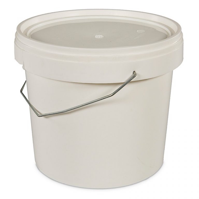 five litre white bucket