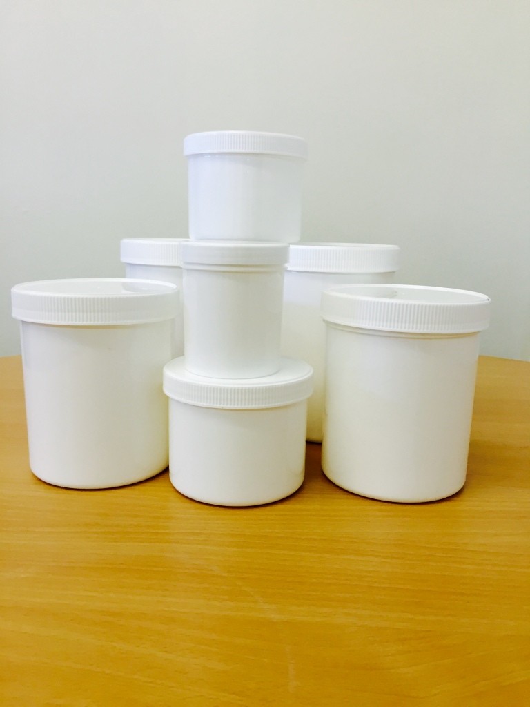 Screw top plastic jars shop online from BuyBuckets