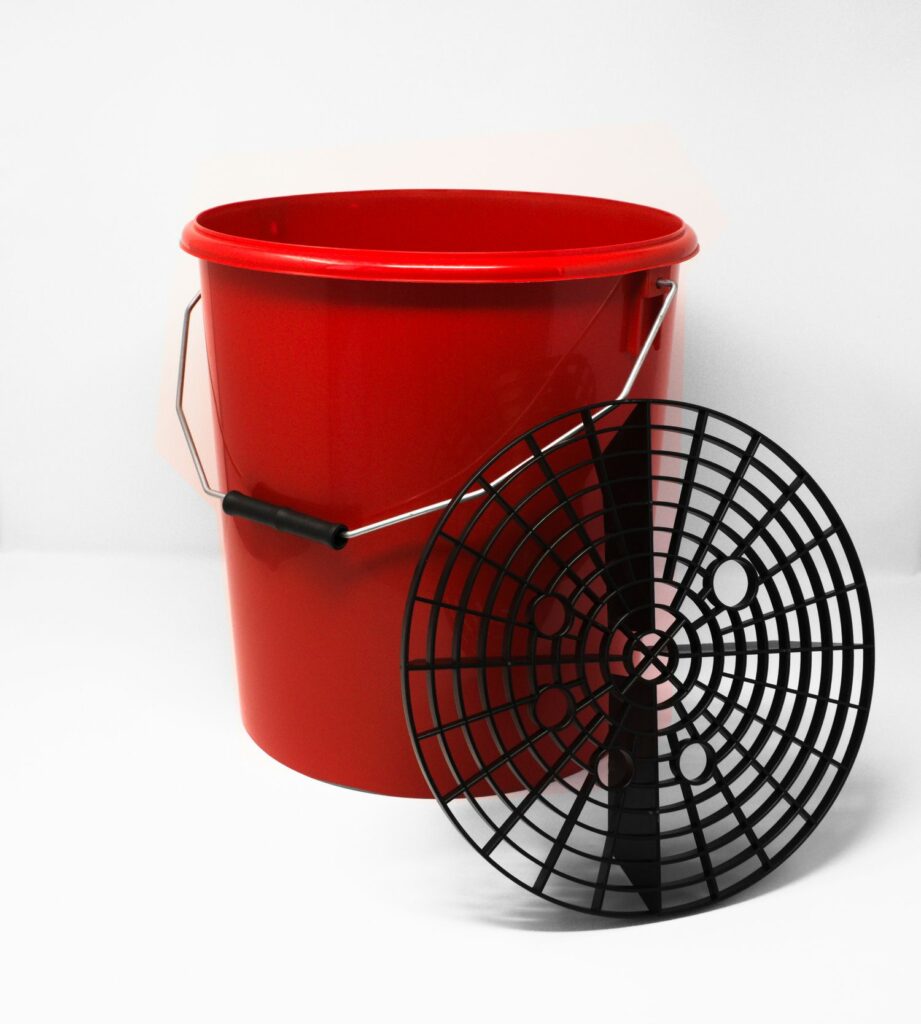 16L Standard Red Car Detailing Bucket with Grit Shield