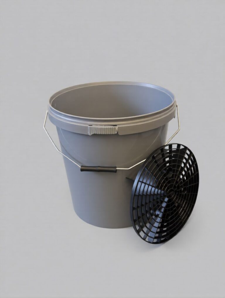 20l Grey Car Detailing Bucket with Grit Guard